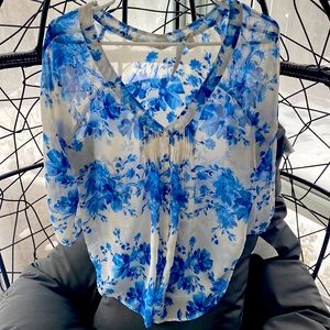 Blue and white floral blouse!